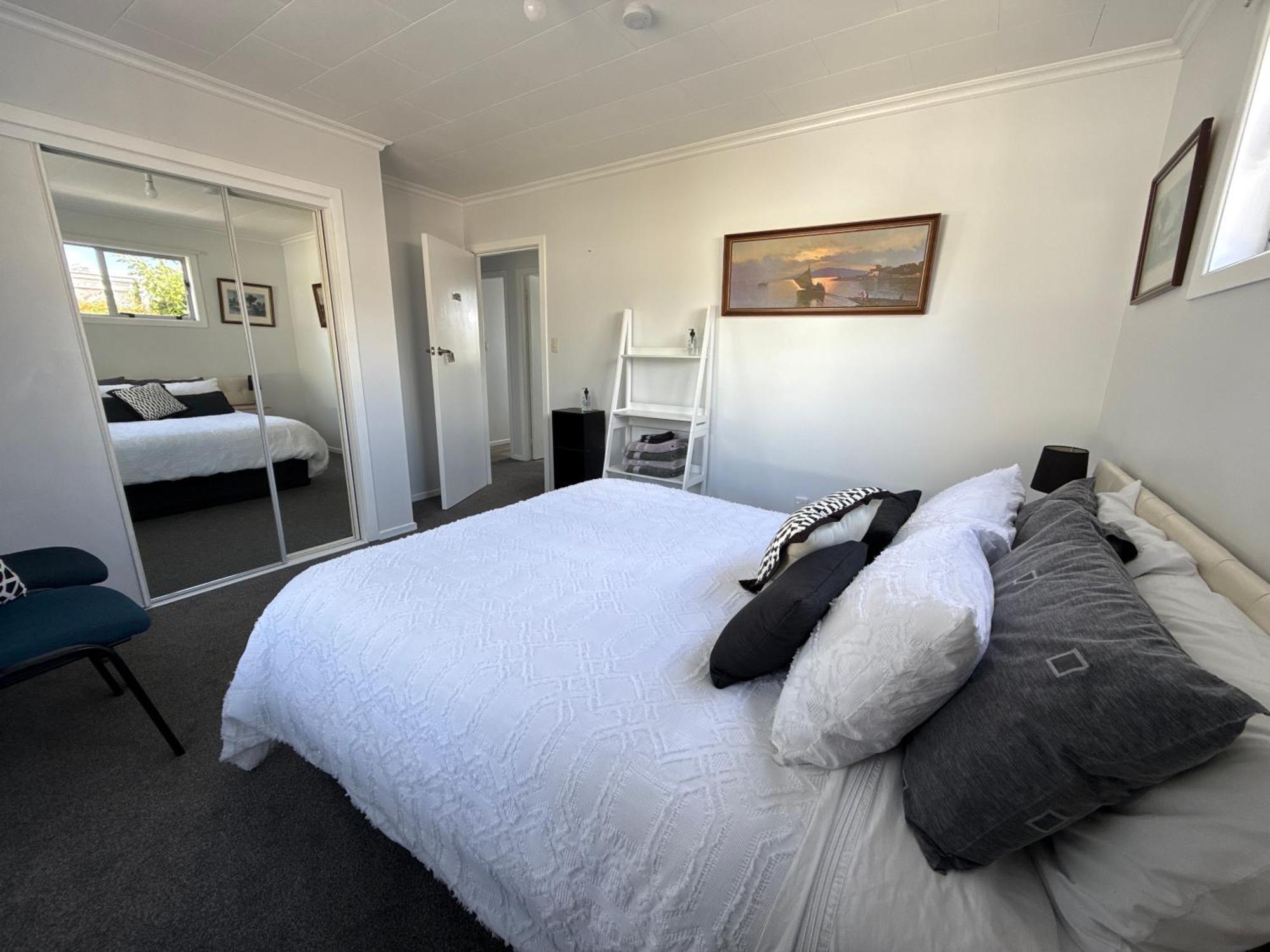 Inglewood Shared Home Bnb 뉴플리머스 외부 사진