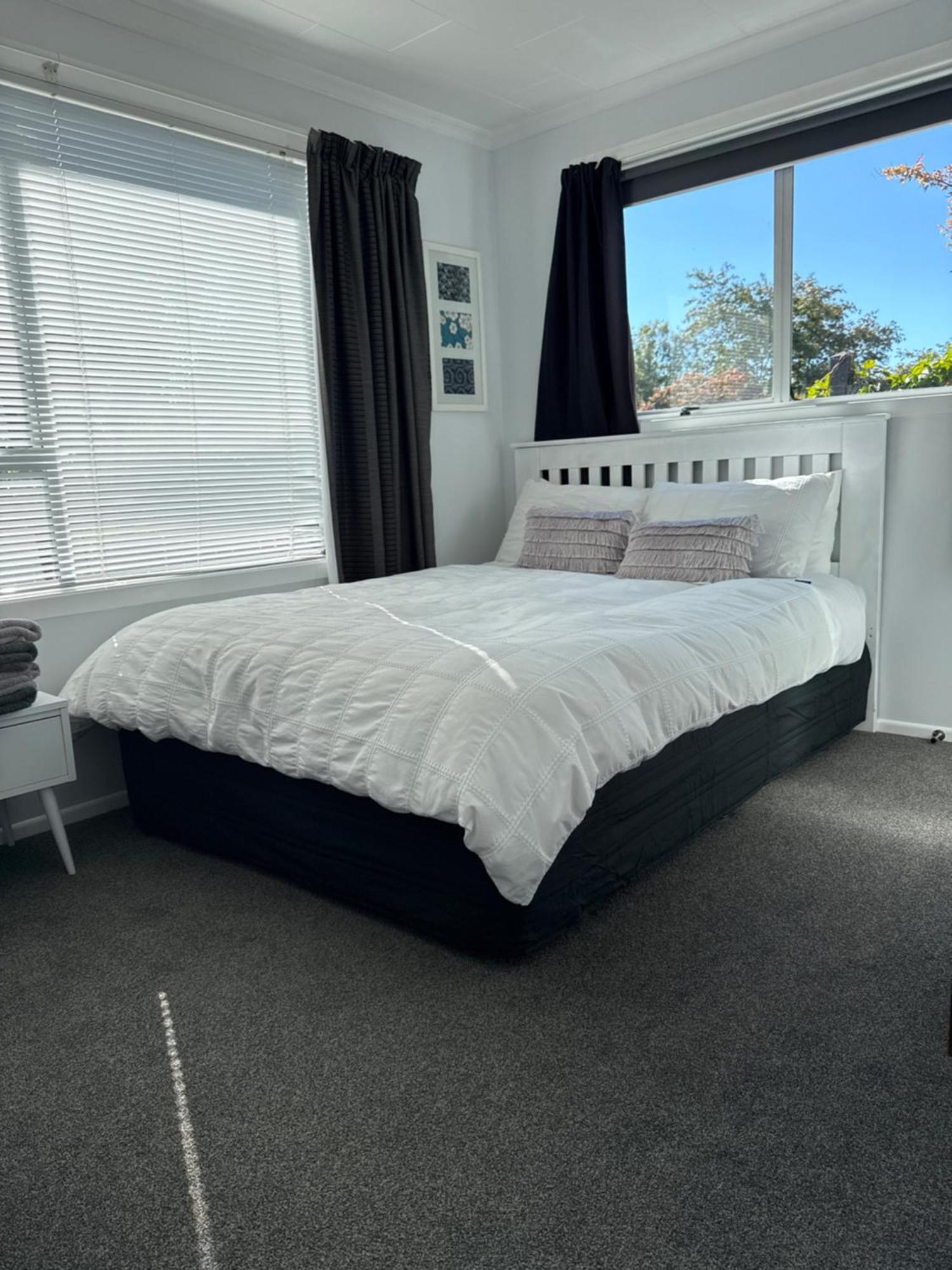 Inglewood Shared Home Bnb 뉴플리머스 외부 사진